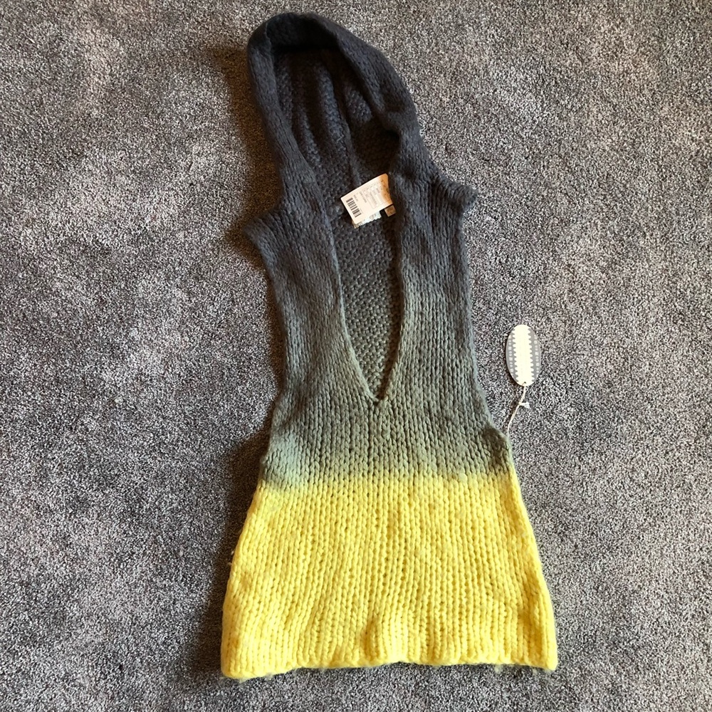 Kimchi & Blue Ombré Knit Hooded Top